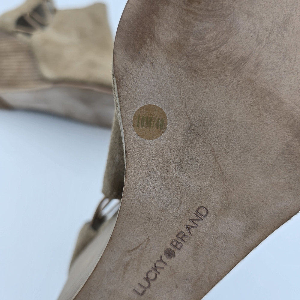 Lucky Brand Reevas Wedge Peep-Toe Ankle Booties, Tan Suede, Women's 10 - Picture 13 of 16